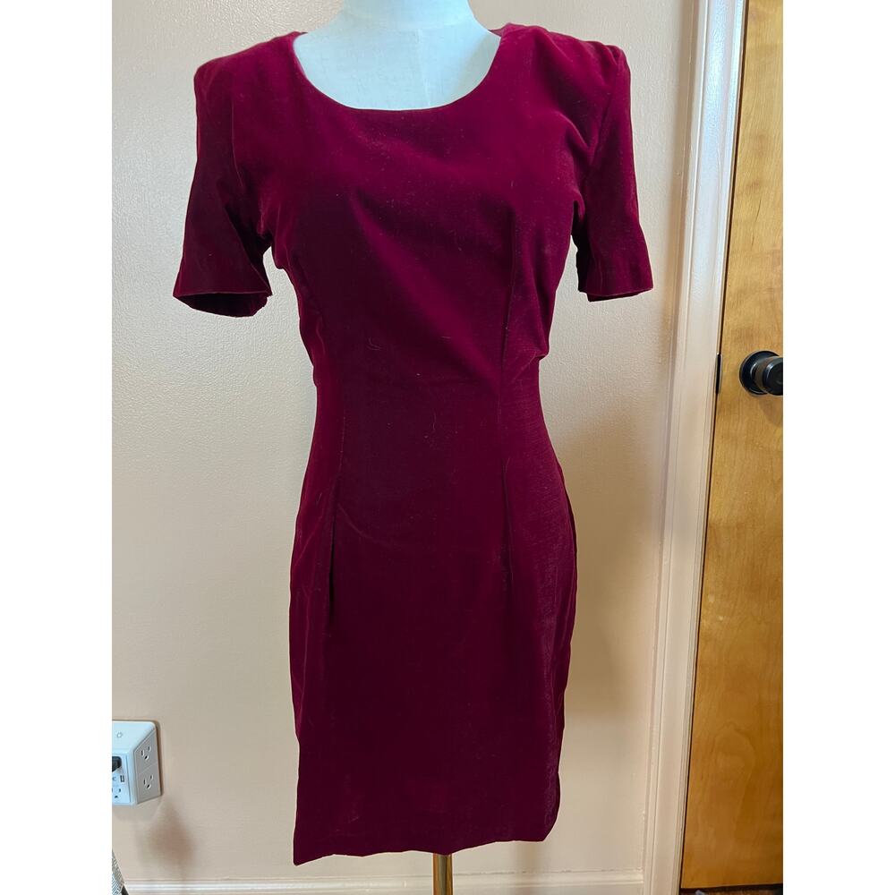 CK Editions Vintage 90s Burgundy Velvet Sheath Dress Size 7/8 Dry Clean